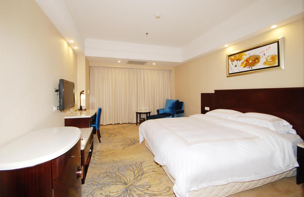 Overseas Chinese Friendship Hotel Kanton Exterior foto