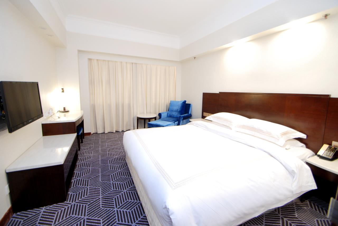 Overseas Chinese Friendship Hotel Kanton Exterior foto