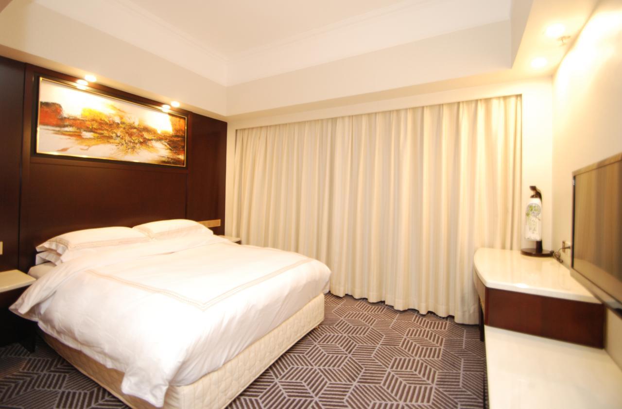 Overseas Chinese Friendship Hotel Kanton Exterior foto